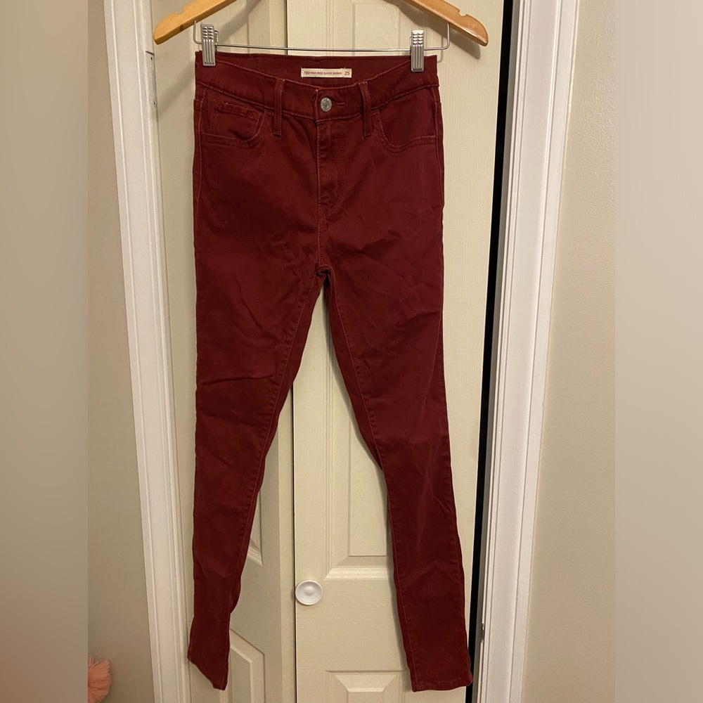 High Rise Super Skinny Levi’s